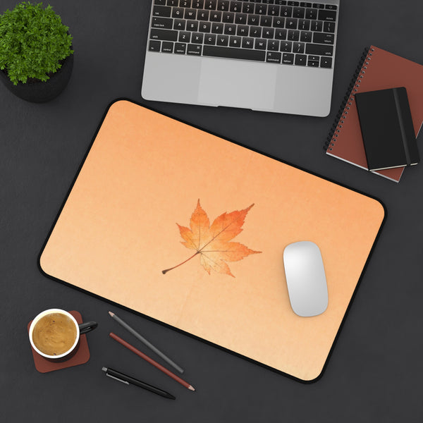 Single Autumn Leaf - Japanese Desk Mat