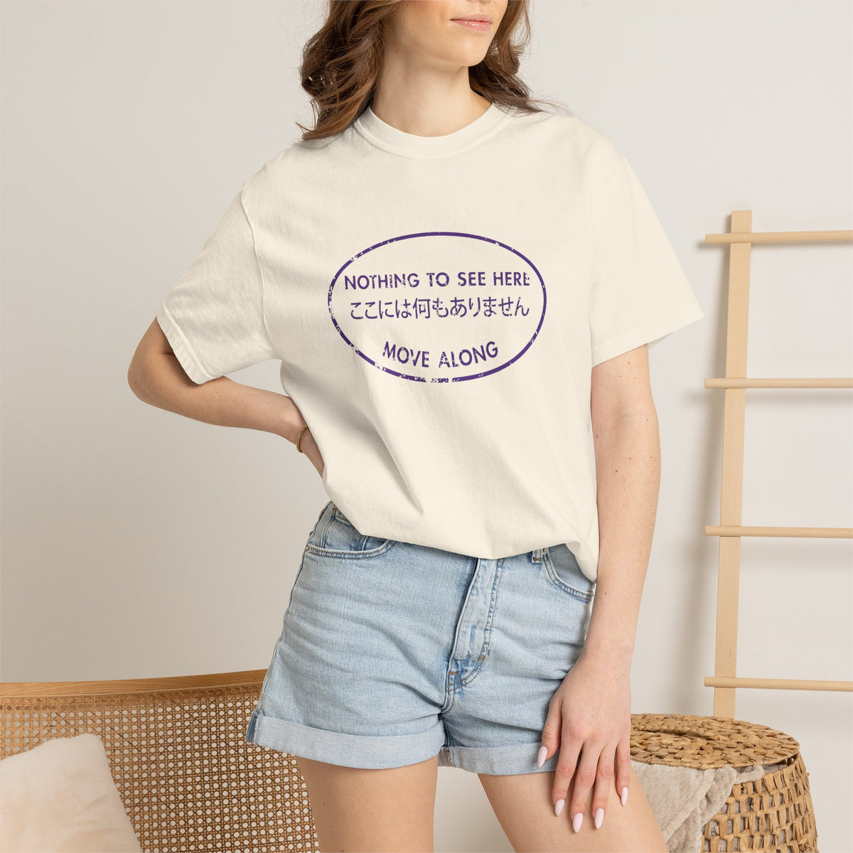 Nothing to See Here Move Along Graphic T-Shirt